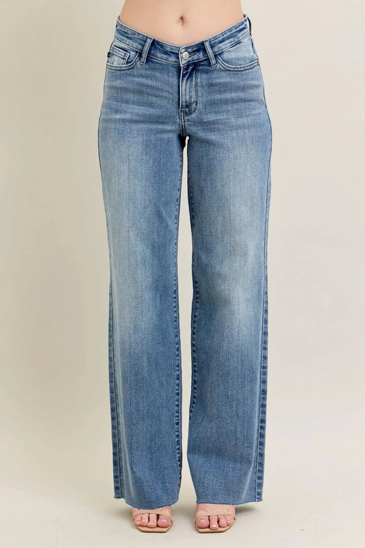 Judy Blue Full Size V - Front Baggy Jeans Plus Size.