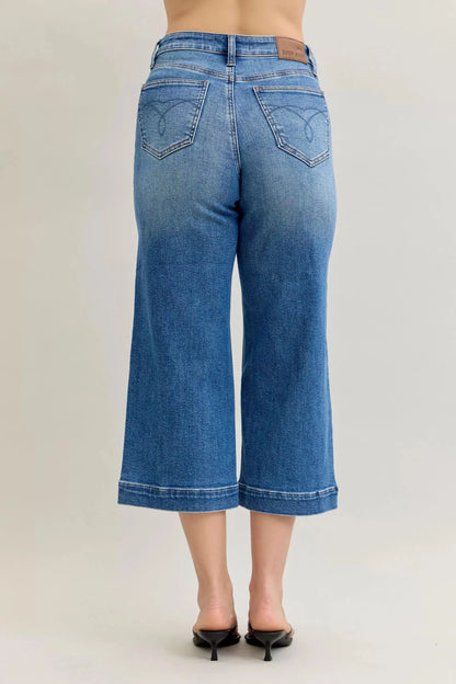 Judy Blue Mid Rise Crop Wide Leg Jeans.